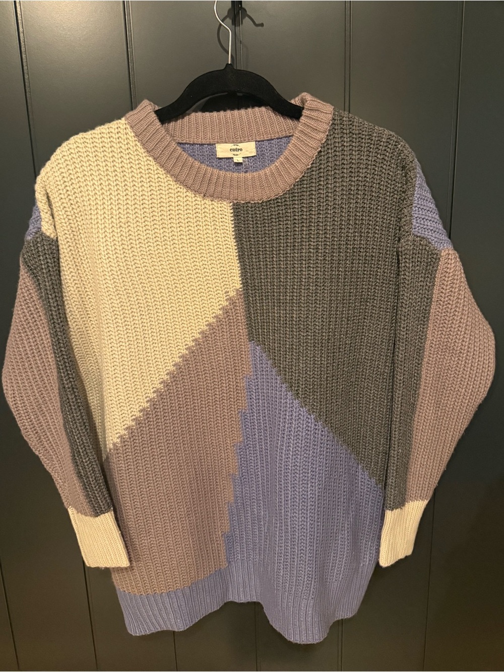 📐 entro Women’s Geometric Colorblock Crewneck Sweater Cream, Mauve Blue & Gray